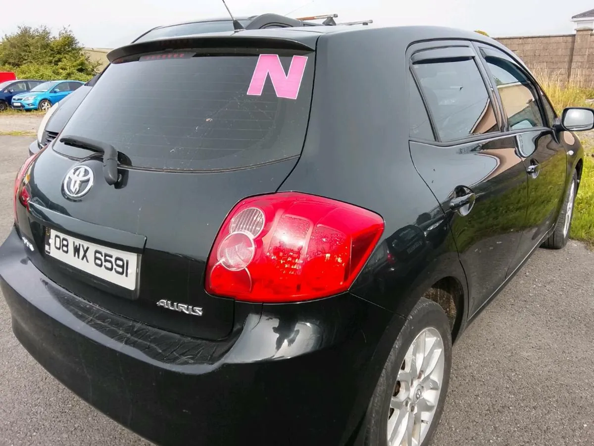 Toyota. Auris - Image 3
