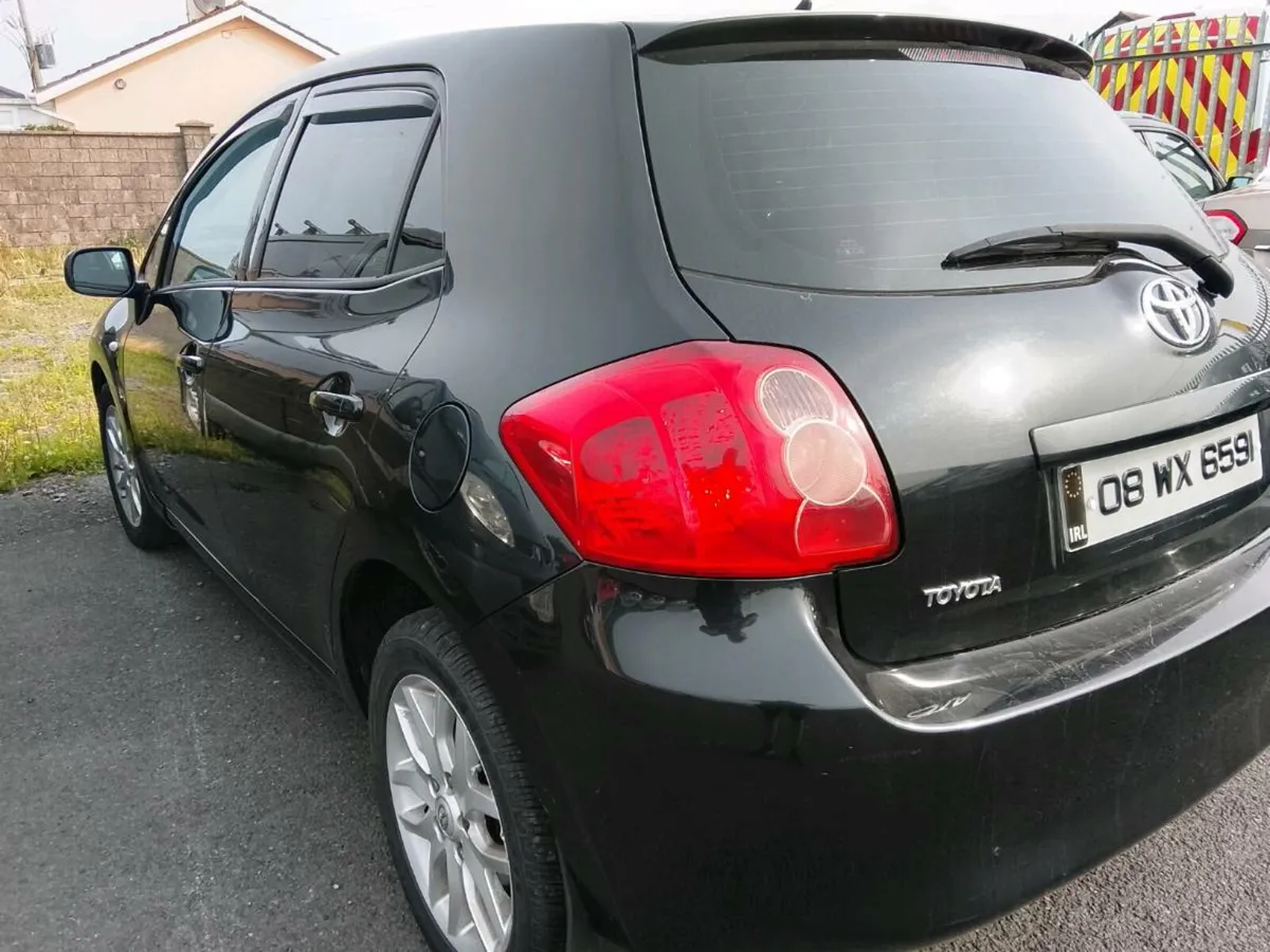 Toyota. Auris - Image 4