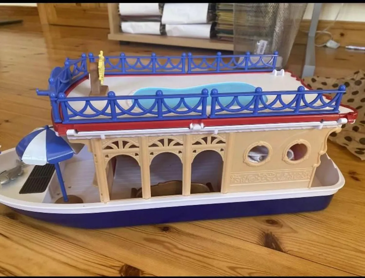 Sylvanian Seaside Cruiser boat plus family - Image 1