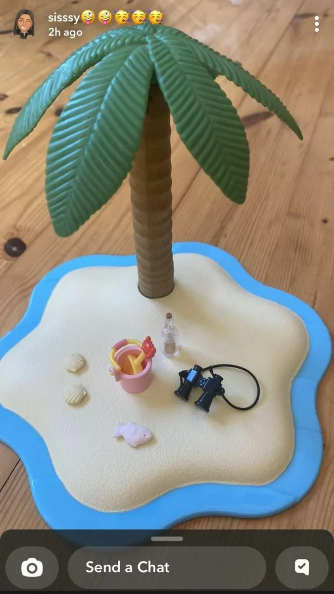 Sylvanian Seaside Cruiser boat plus family - Image 4