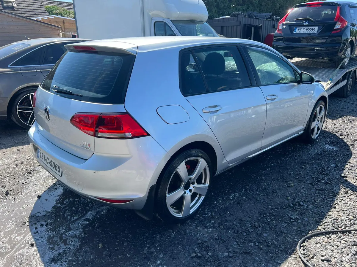 2013 Vw Golf 1.6 Diesel Driving - Image 1