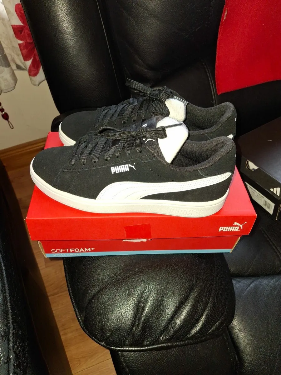 Football boots & Runners & Boots - Image 3