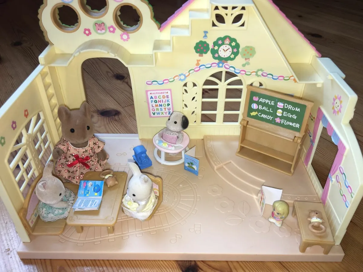 Sylvanian Nursery + People - Image 4