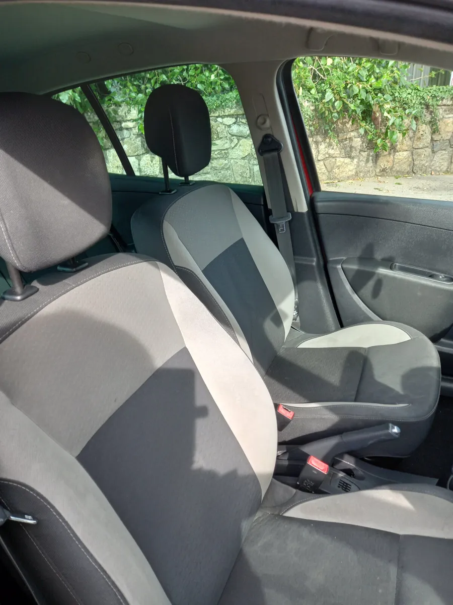2011 Renault Clio 1.2 Petrol - Image 3