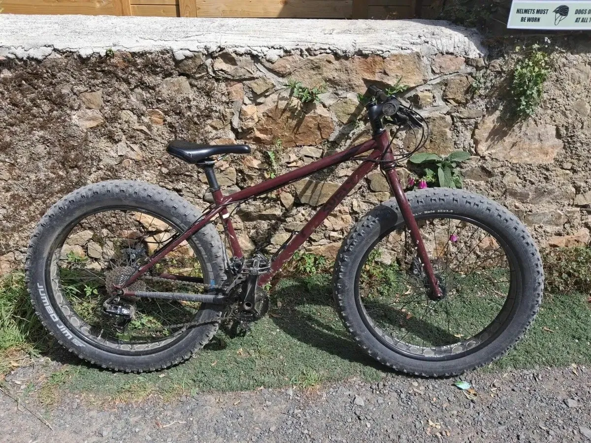 Online Auction Of A Surly Wednesday bike - Image 1