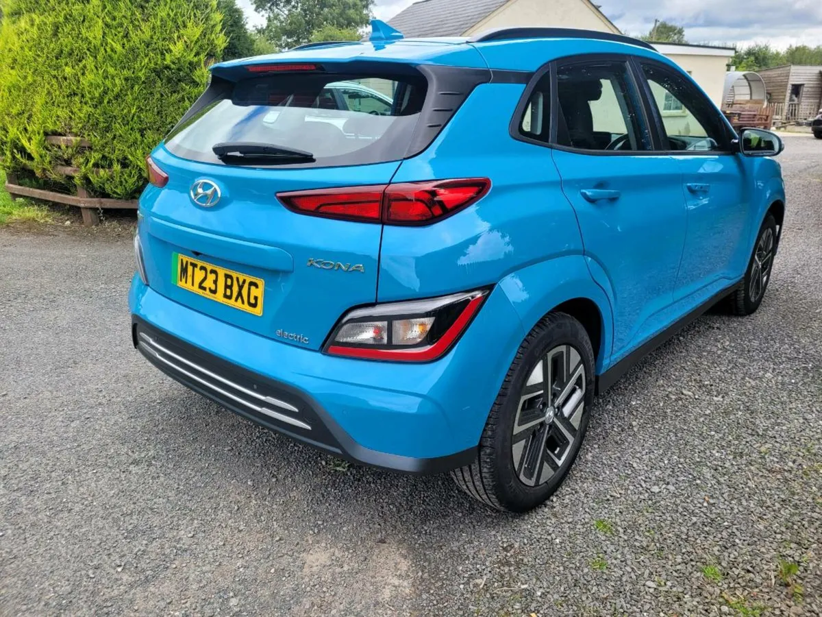 2023 Hyundai Kona - Image 3