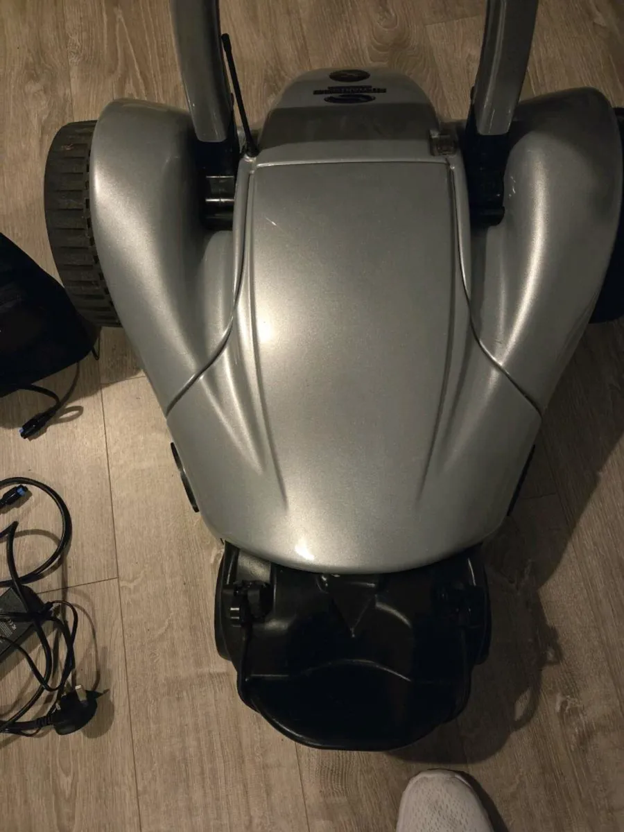 Stewart electric golf trolley - Image 2