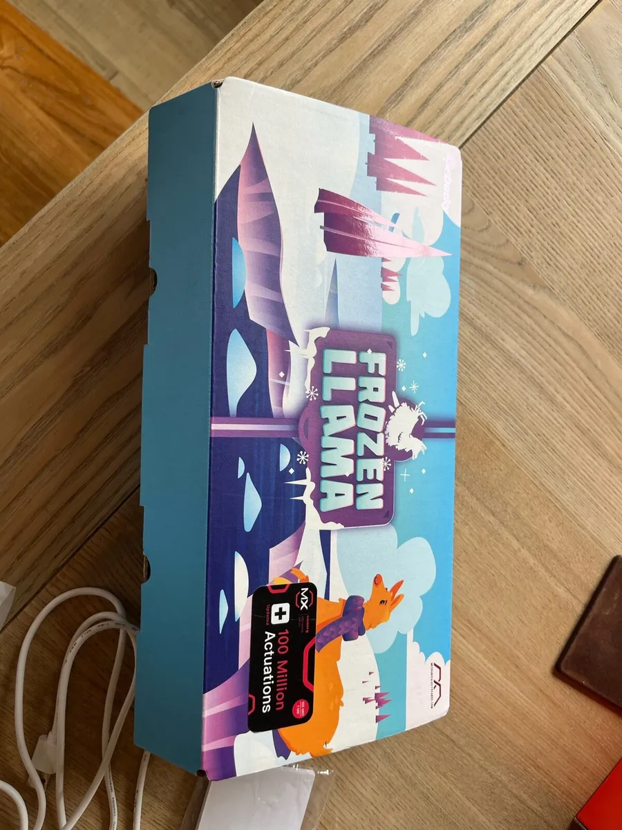 Ducky frozen llama keyboard - Image 1
