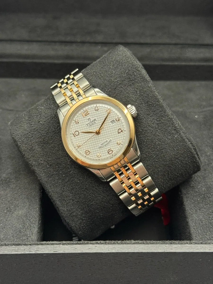 Tudor 1926 Ladies - Image 1