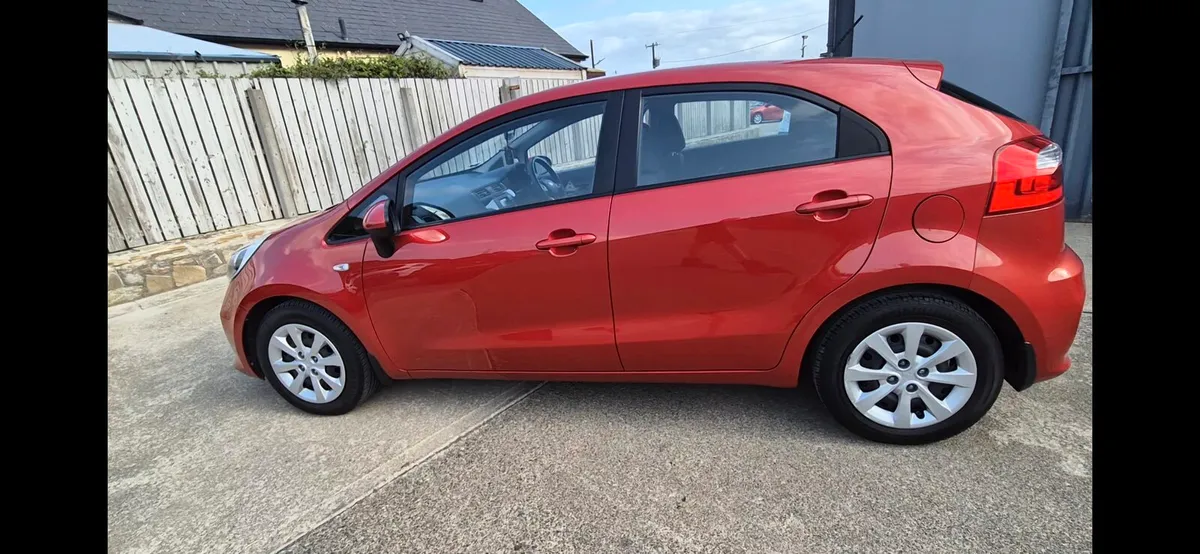 Car - Image 2