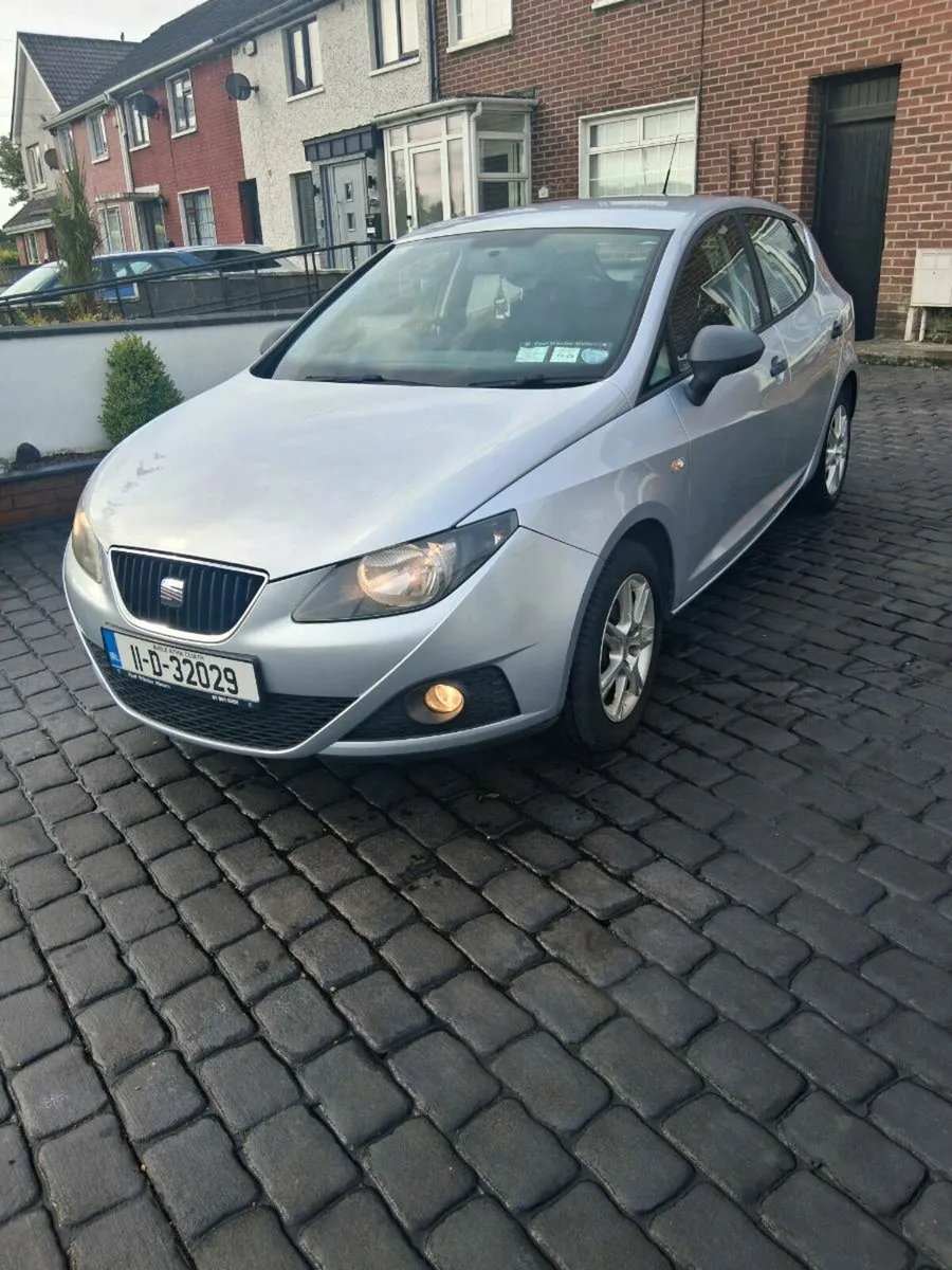 Car - Image 1