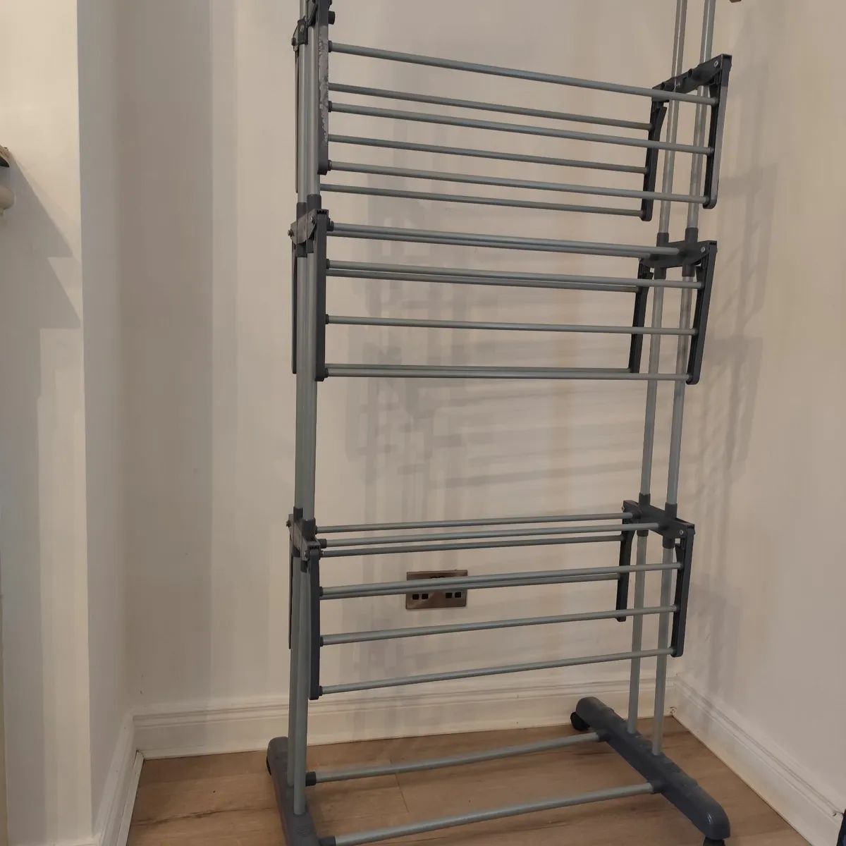 Vertical clothes dryer - Image 3