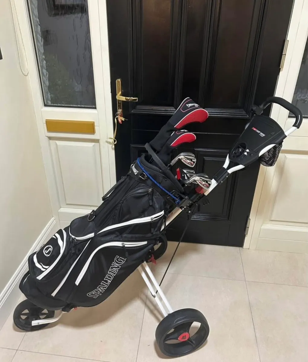 Spalding SX35 Left hand Clubs with Bag and Trolley - Image 1