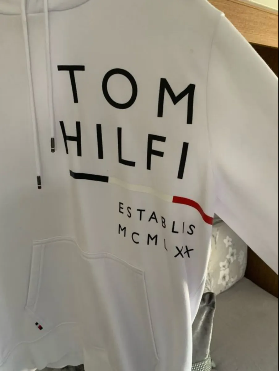 Hoddie - Image 4