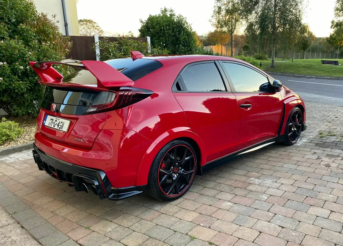 2017 Honda Civic Type R FK2 (GT model) - Image 1