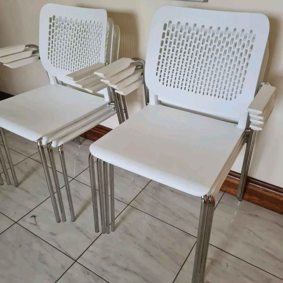 7 x designer Cafe chairs - Image 4