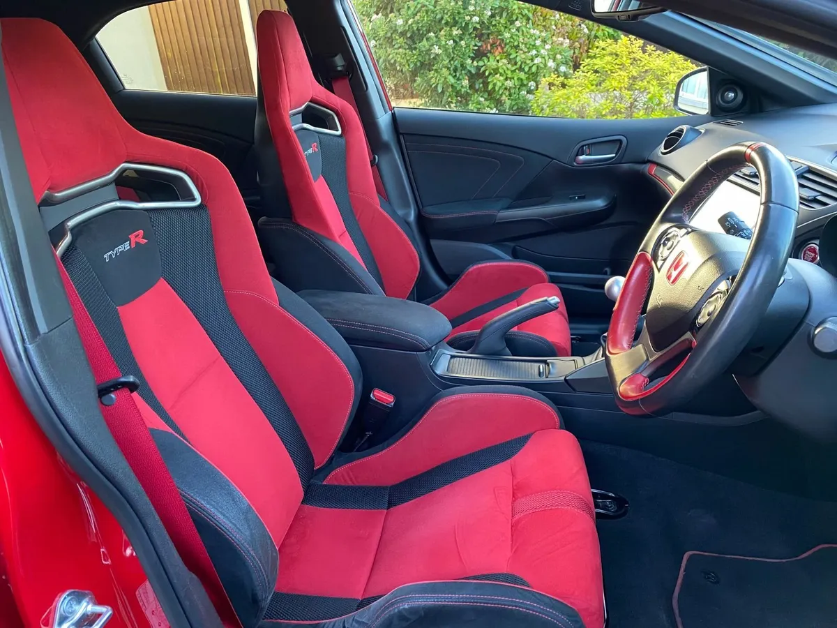 2017 Honda Civic Type R FK2 (GT model) - Image 4