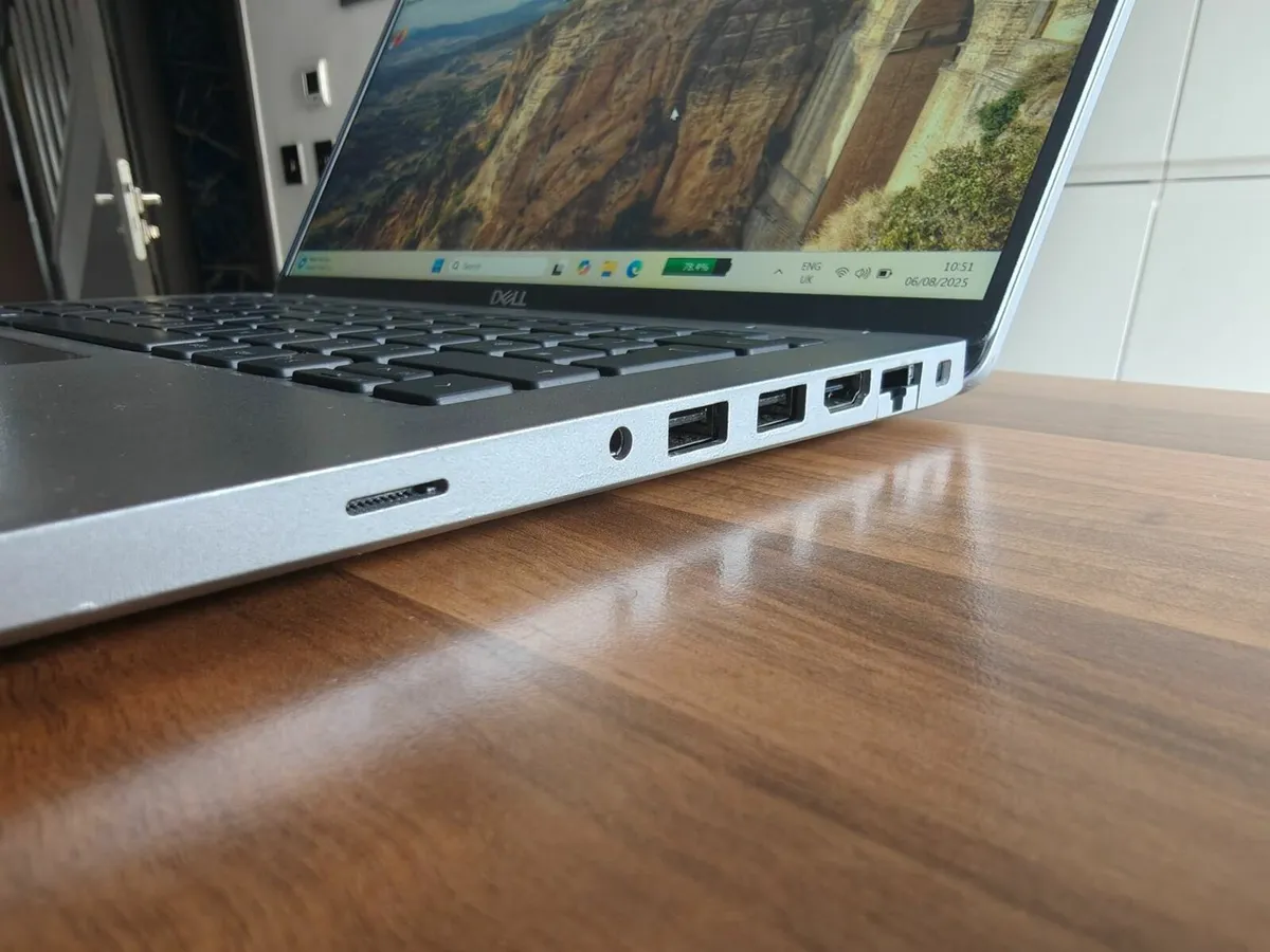 Dell Latitude 5430 Laptop | i7 (12th gen) | 24GB | - Image 3