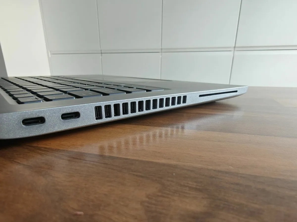 Dell Latitude 5430 Laptop | i7 (12th gen) | 24GB | - Image 4