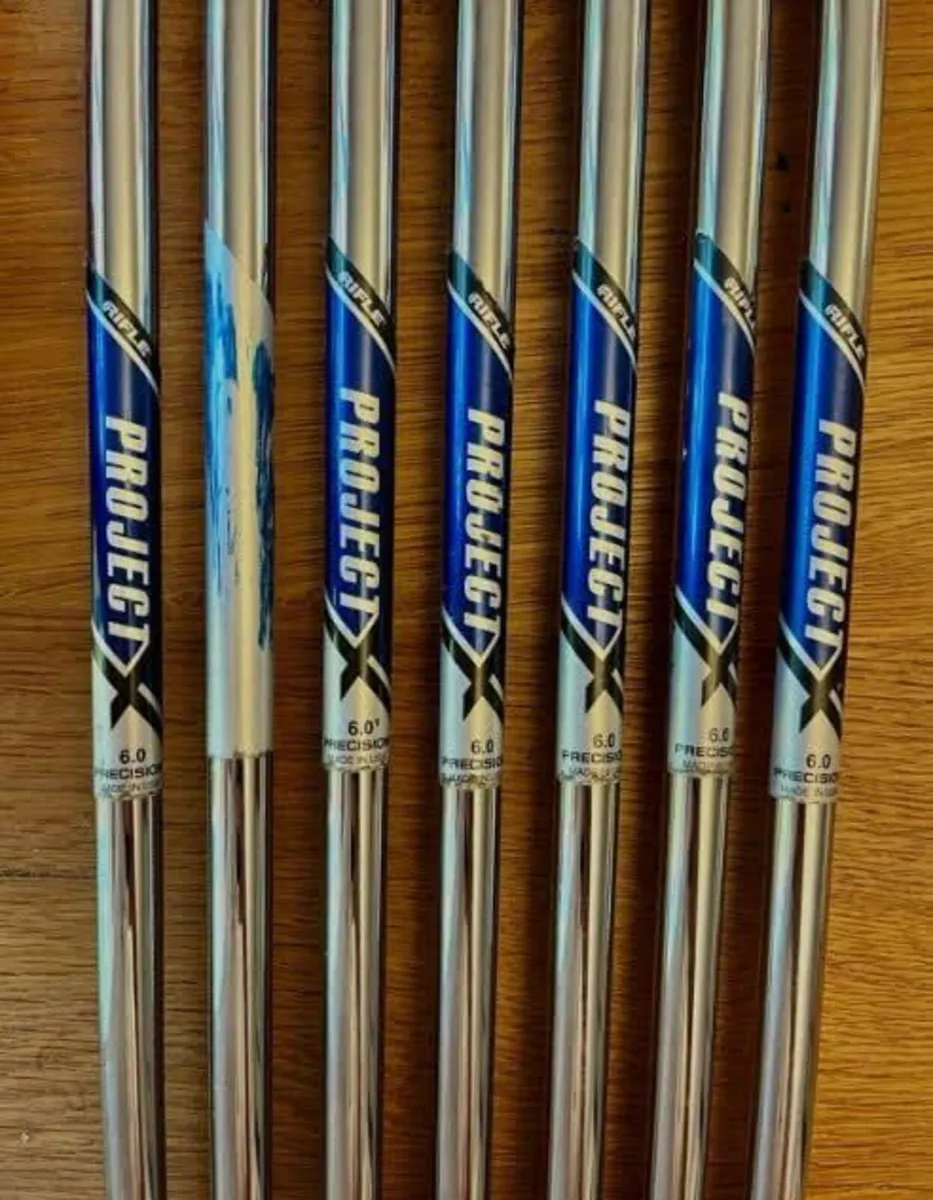 A set of TaylorMade P7MC irons. - Image 4