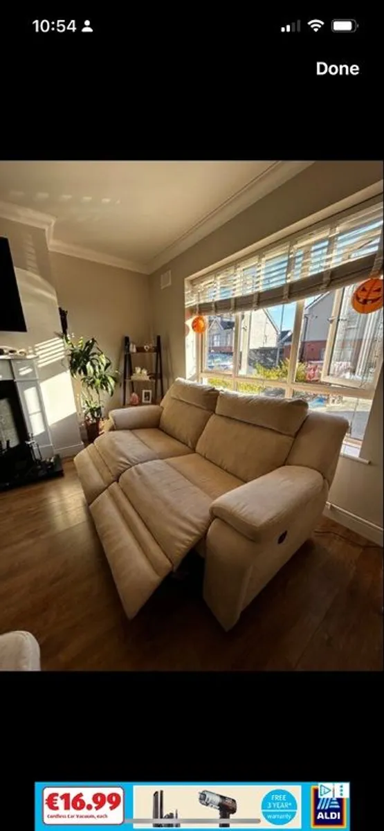 DFS Electric Recliner Set with USB charging port - Image 2