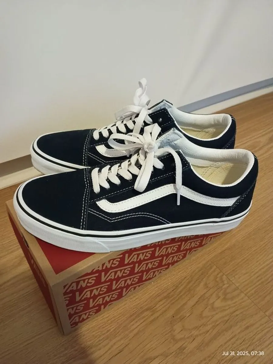 Vans trainers size UK 7 - Image 1