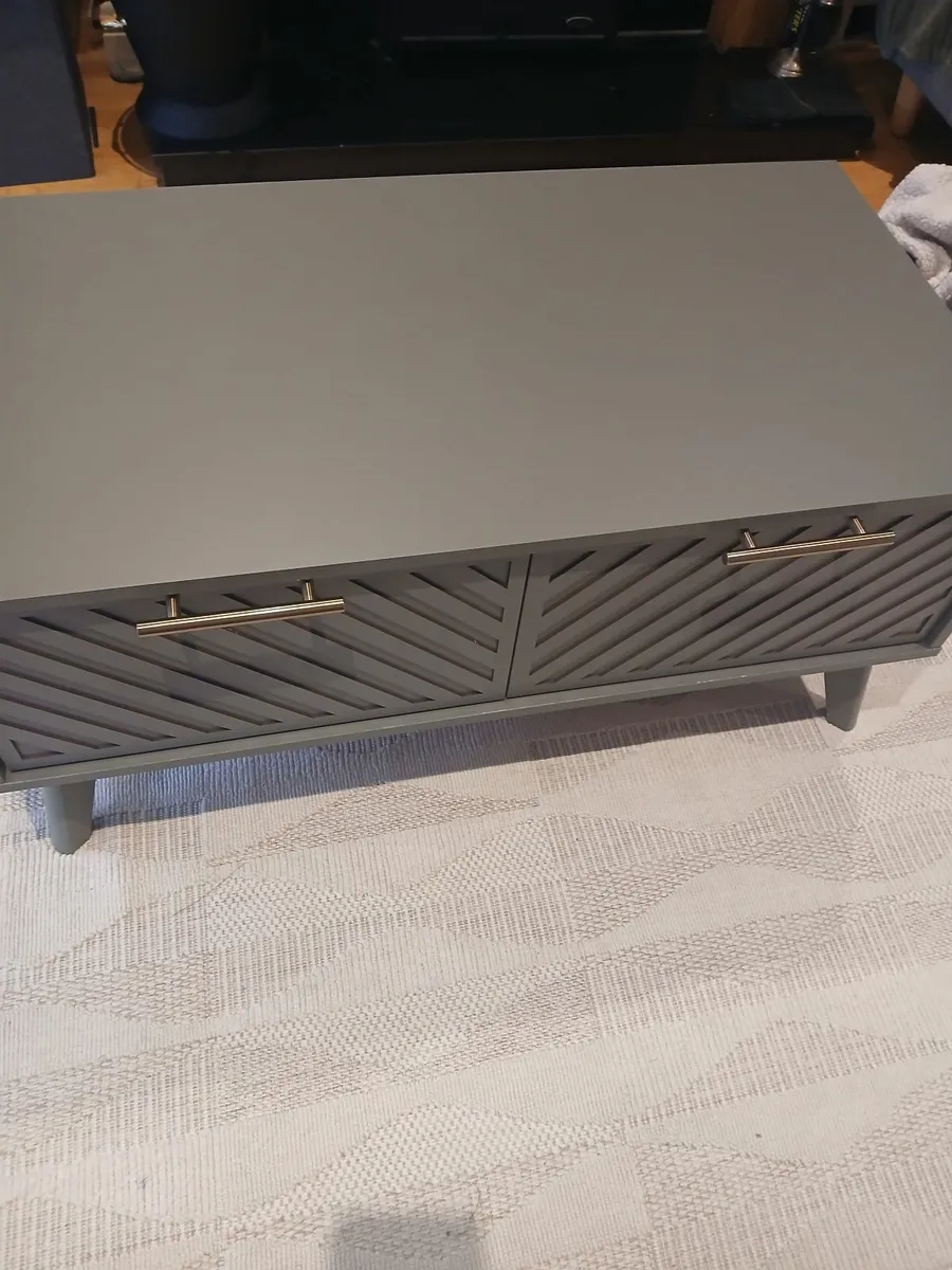 Coffee table - Image 1