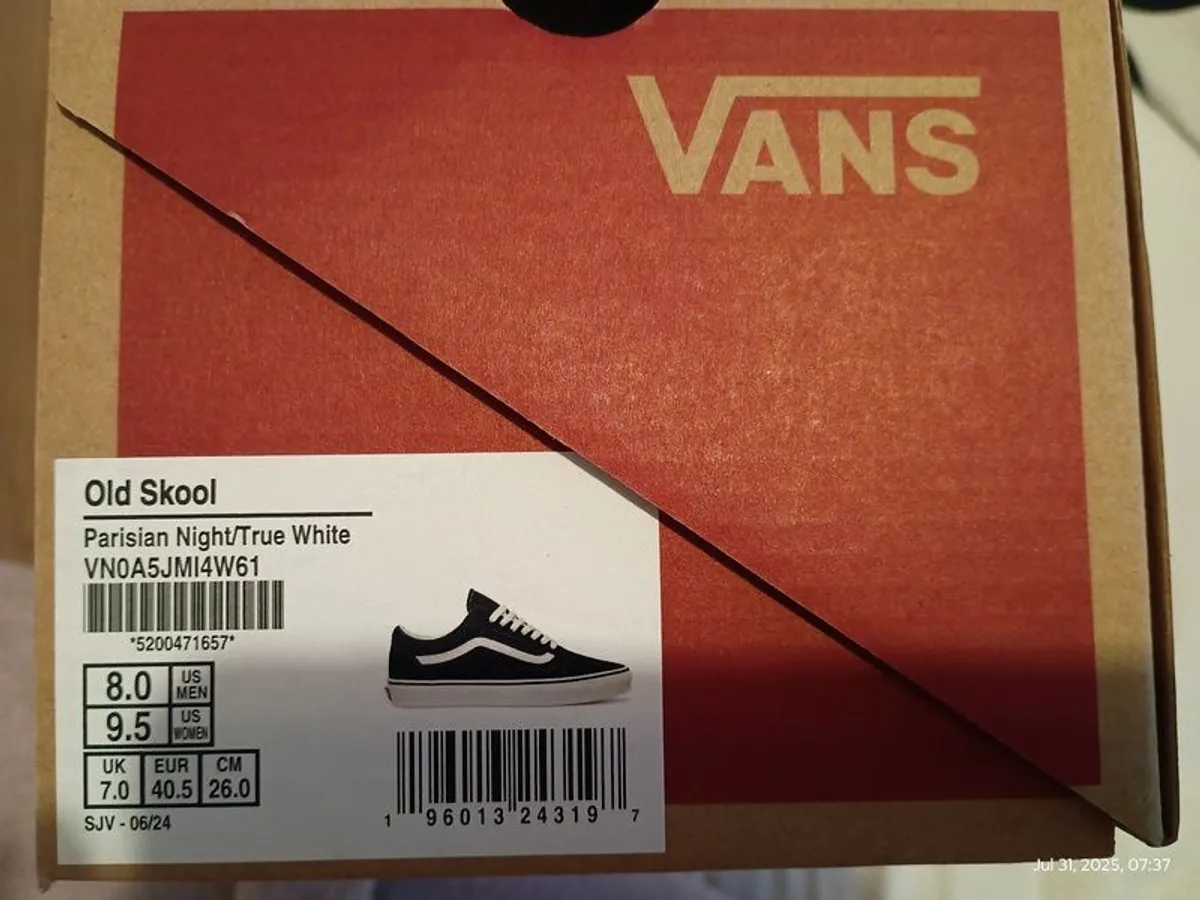 Vans shoes size UK 7 - Image 3