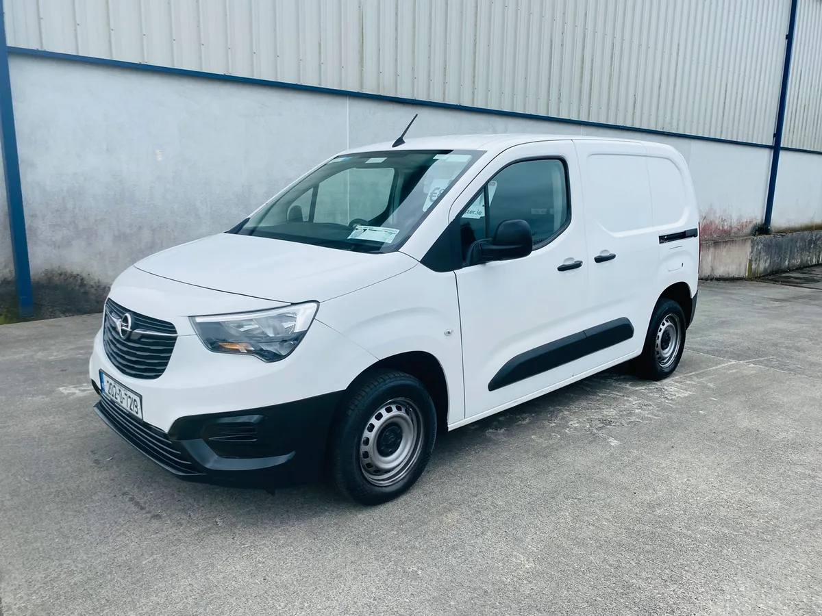 202 Opel combo 1.5 €8,950 + VAT - Image 1