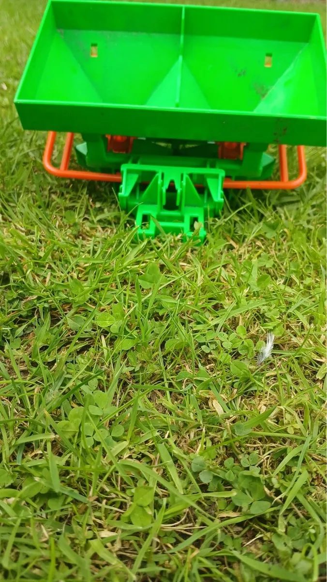 Toy tractors - Image 4