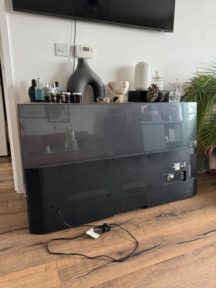 LG 55" C9 OLED HDR Smart UHD TV with AI ThinQ OLED - Image 2