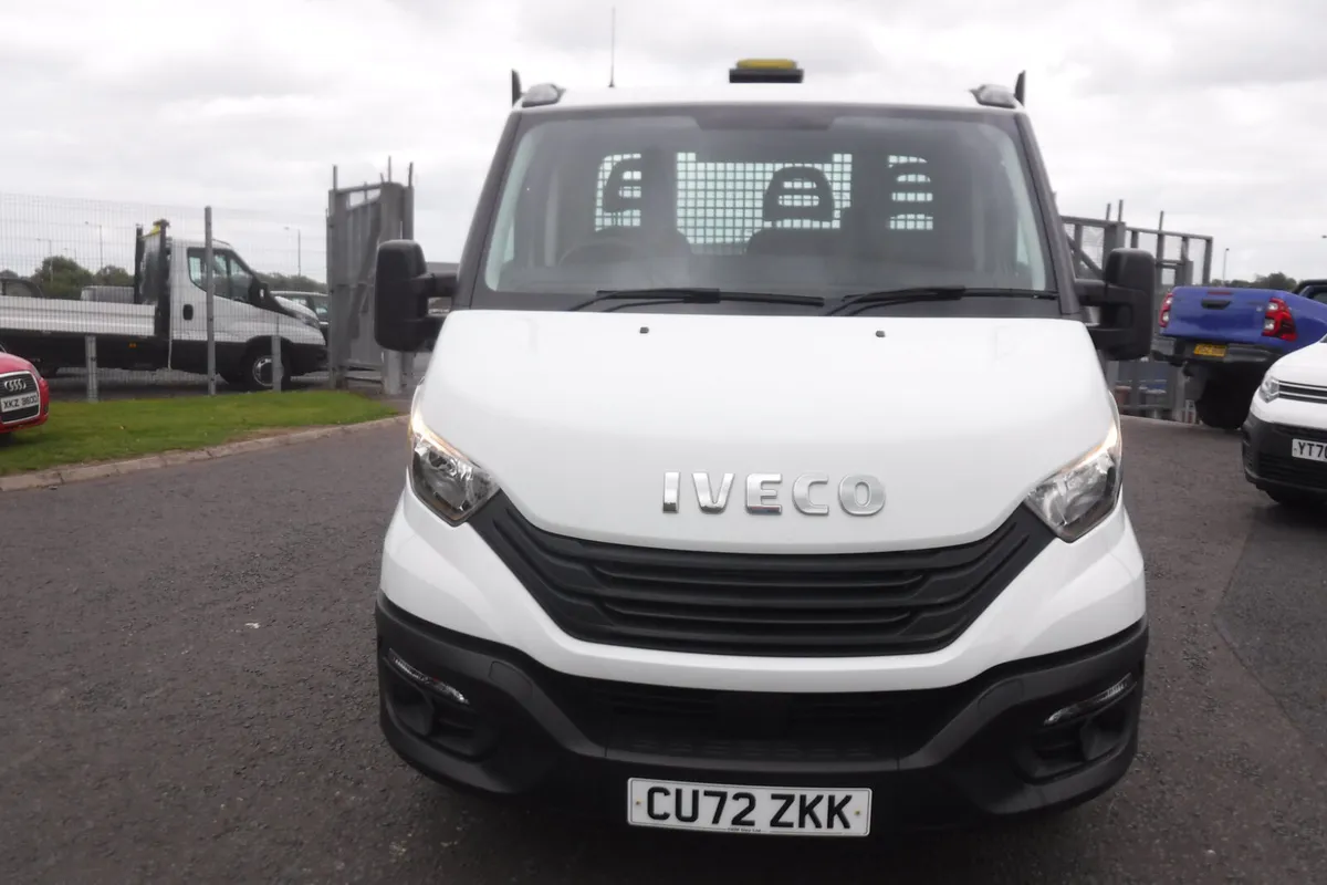 Iveco 35-140 2022 dropside tipper 25335 miles . - Image 2