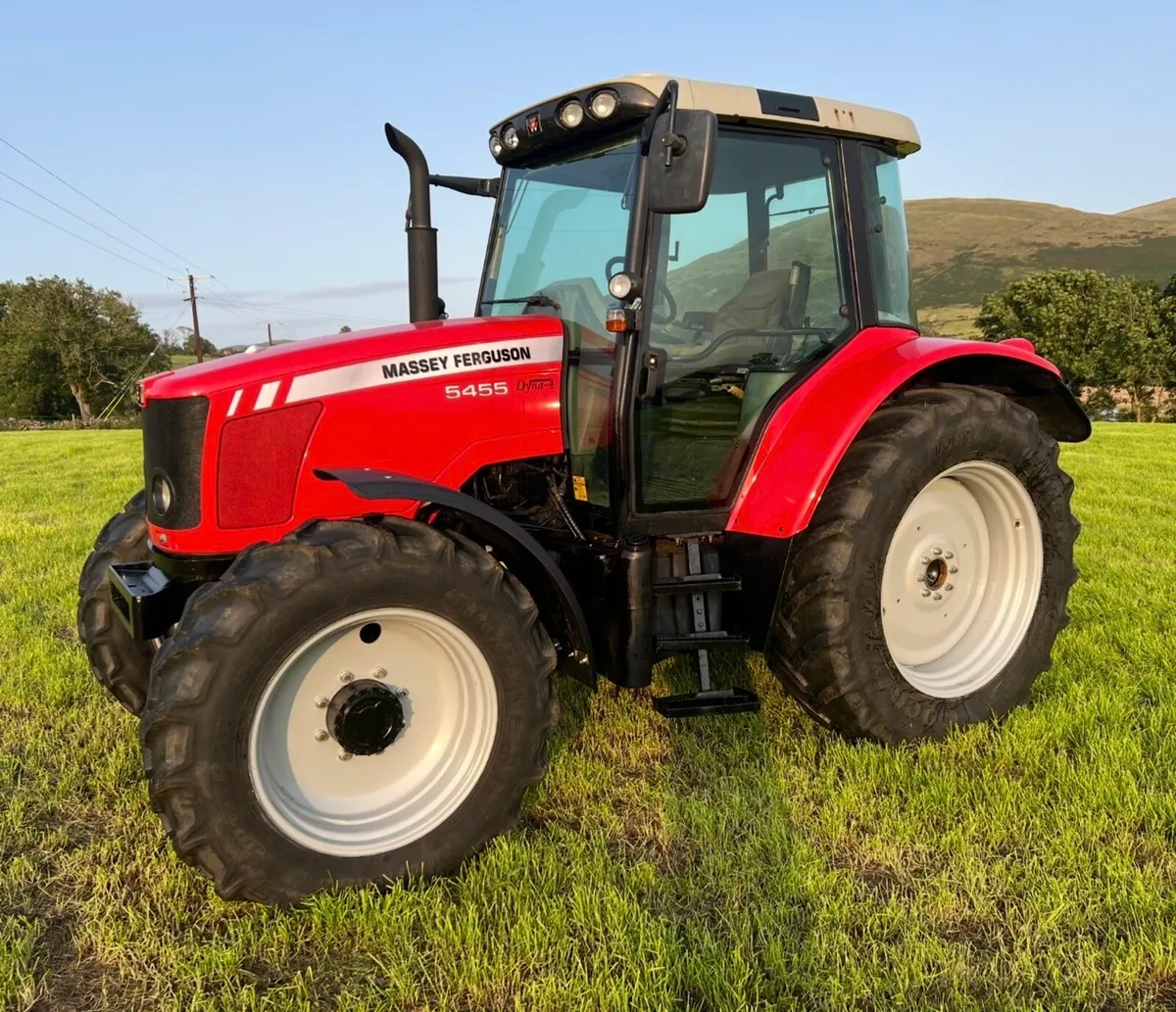 Massey Ferguson MF 5455 Tier 3 Dyna-4 4WD - Image 2