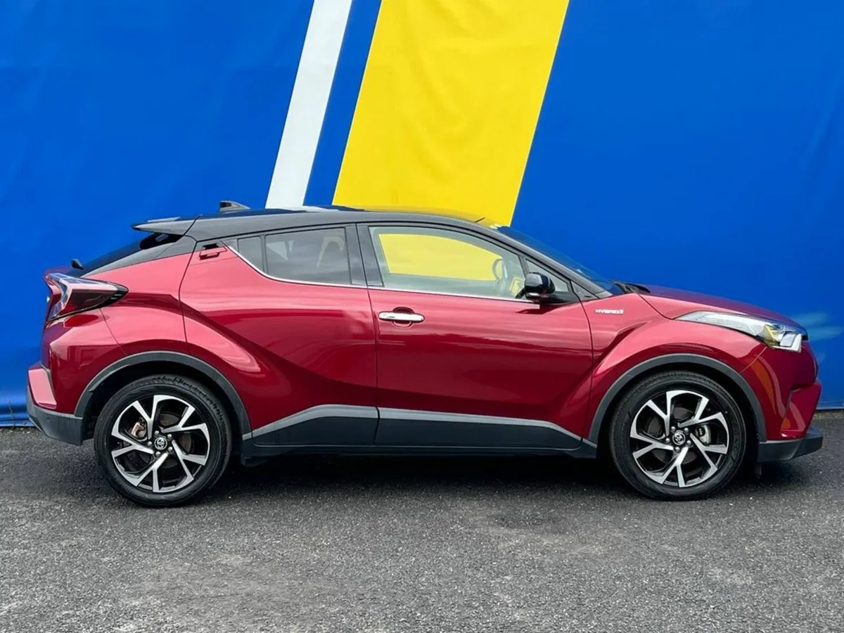 Toyota C-HR G-LED EDITION 1.8 HYBRID AUTO // SERVI - Image 2