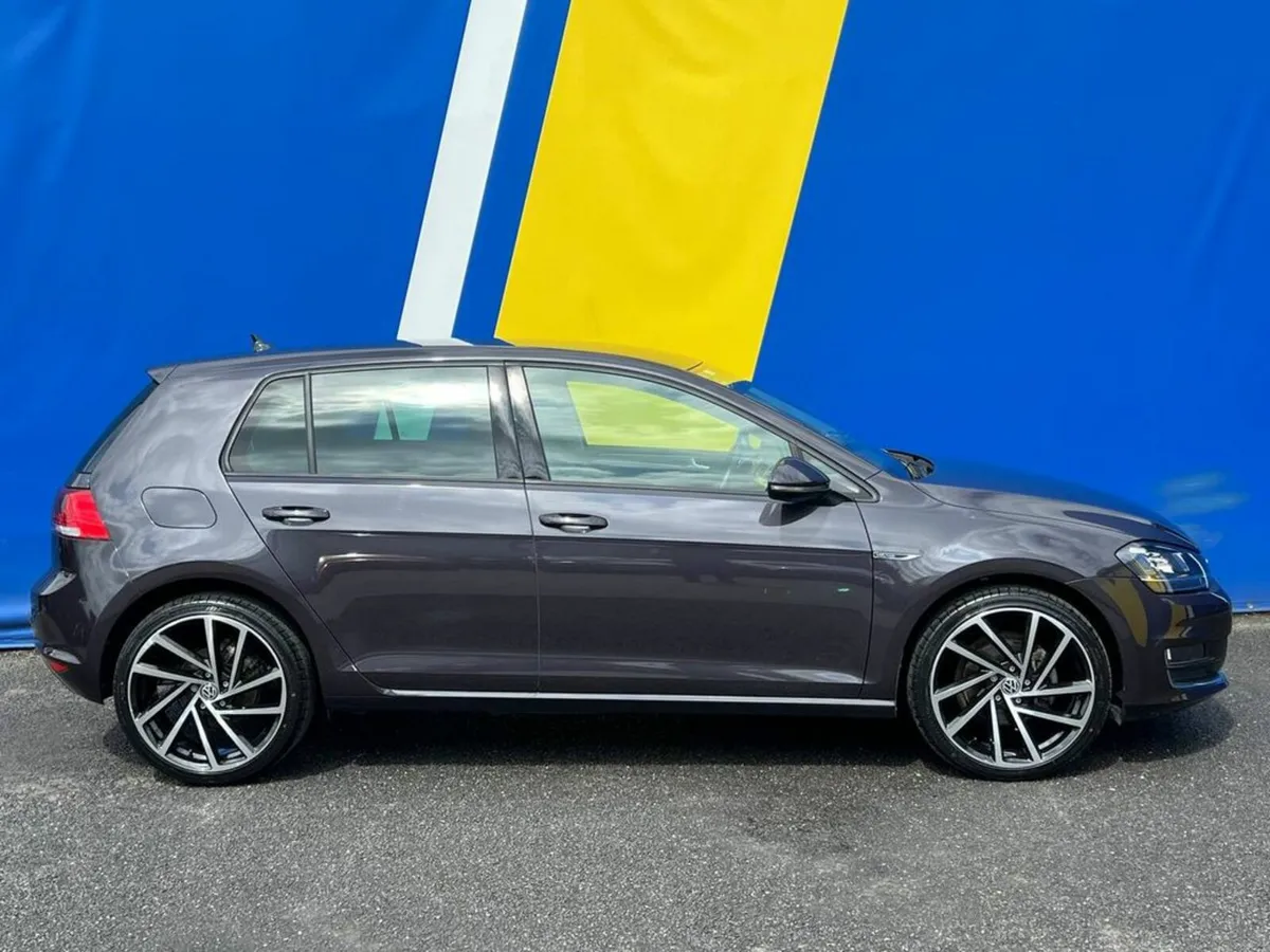 Volkswagen Golf R-LINE PACK 1.2 TSI AUTO // LOUNGE - Image 2