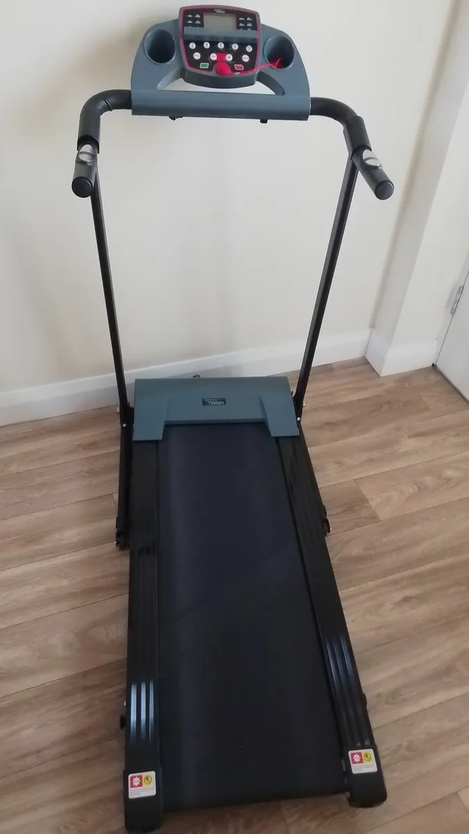 Motorised Treadmill - Image 1