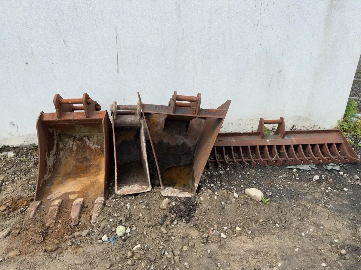 Buckets for a ZX 70