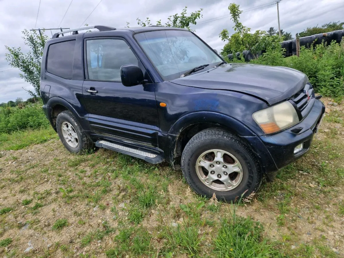Pajero 3.2 - Image 3