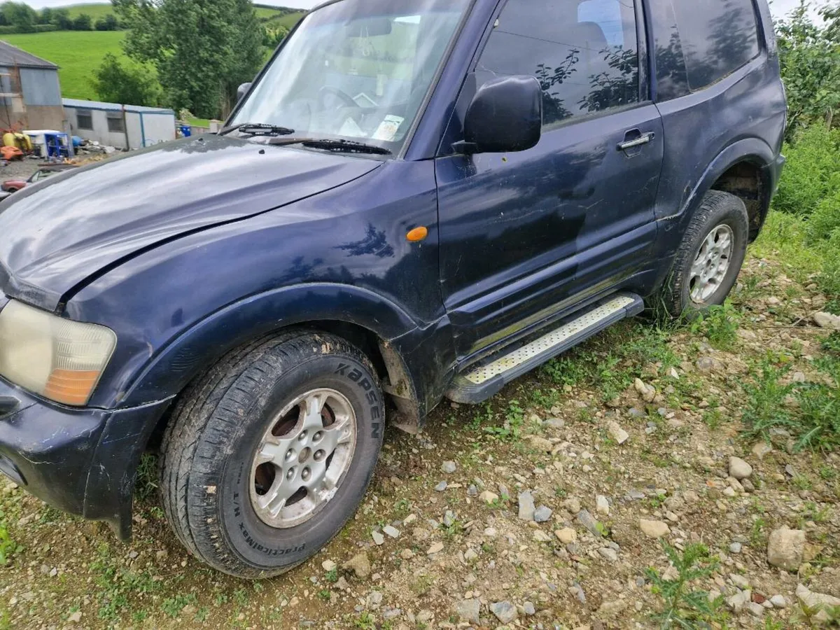 Pajero 3.2 - Image 4
