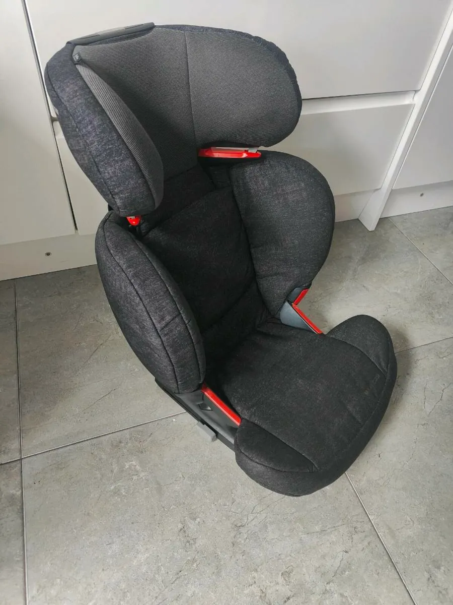 Maxi-Cosi Rodifix Kids car seat - Image 1