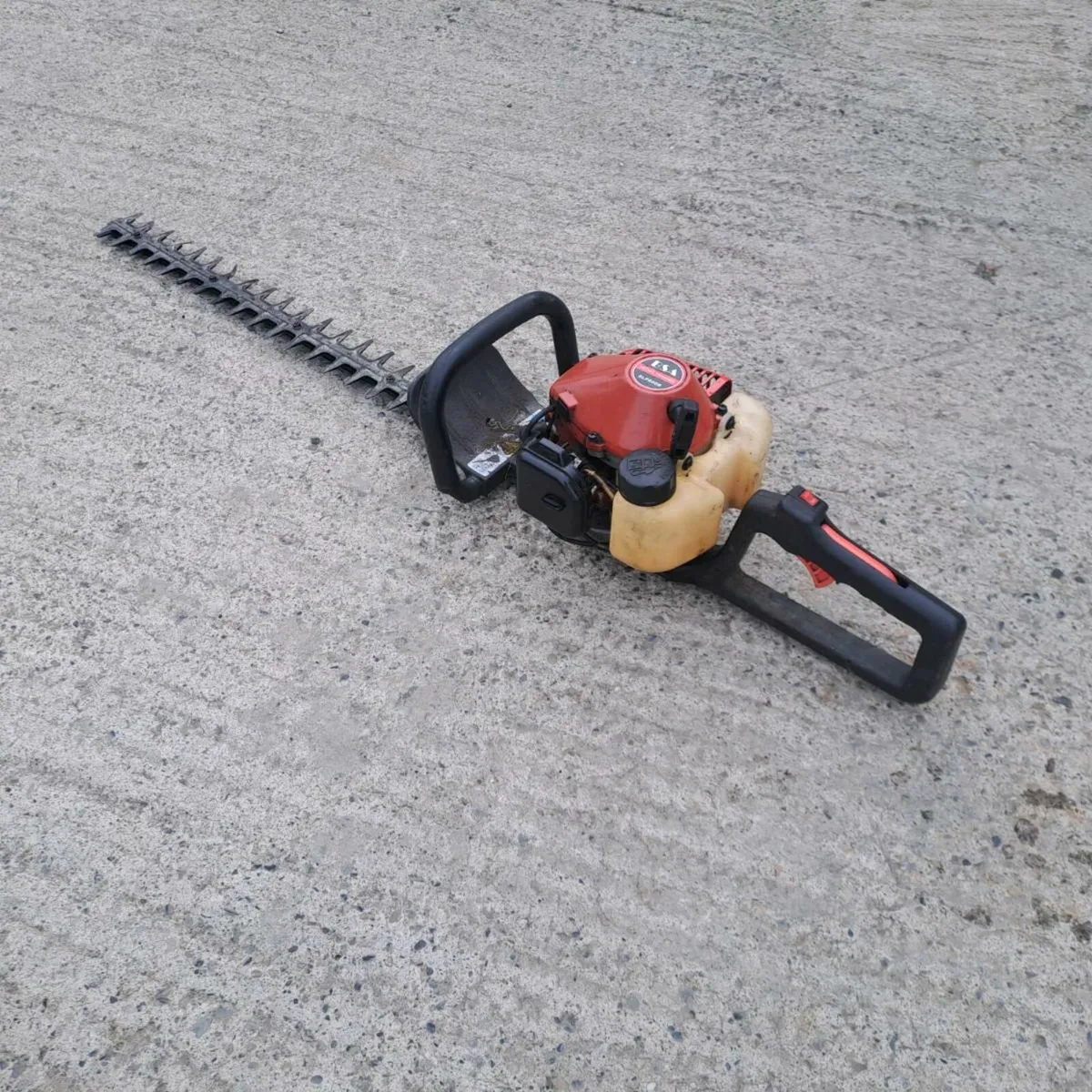 Strimers hedge cutter - Image 4