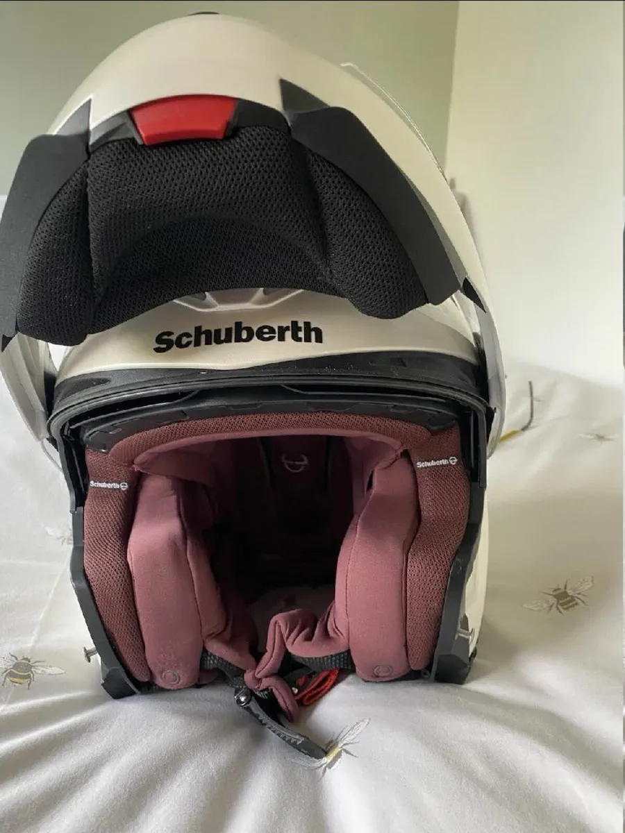 Schuberth C3 Pro ladies motorcycle helmet. Size XS - Image 3