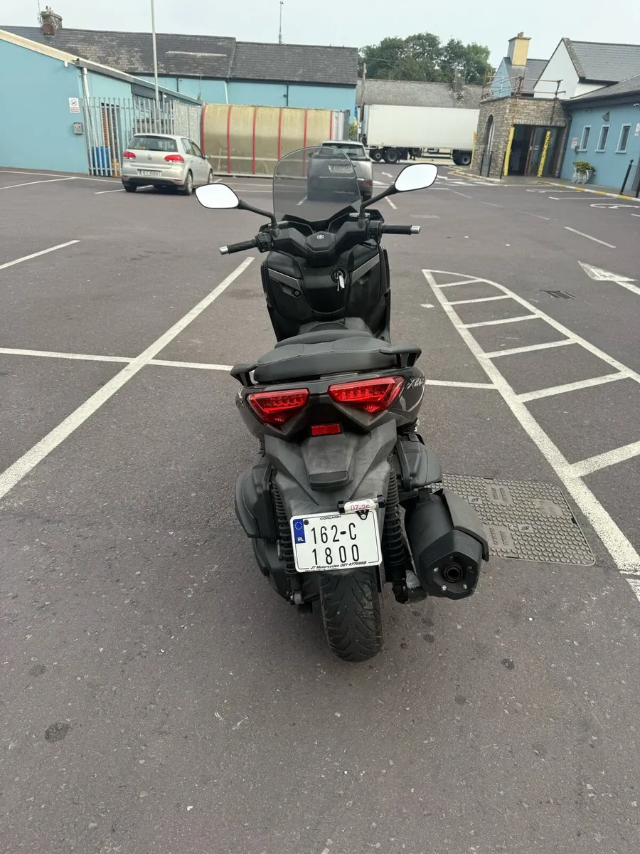 Yamaha XMax 400 - Image 2