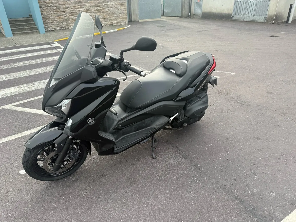 Yamaha XMax 400 - Image 3