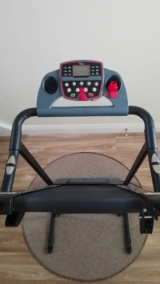 Motorised Treadmill - Image 4