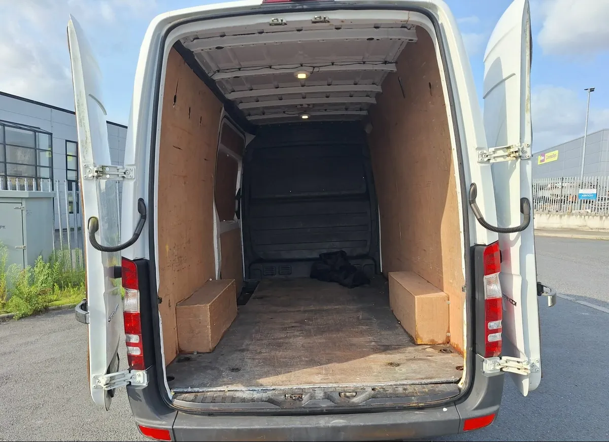Mercedes-Benz Sprinter 2015 - Image 3