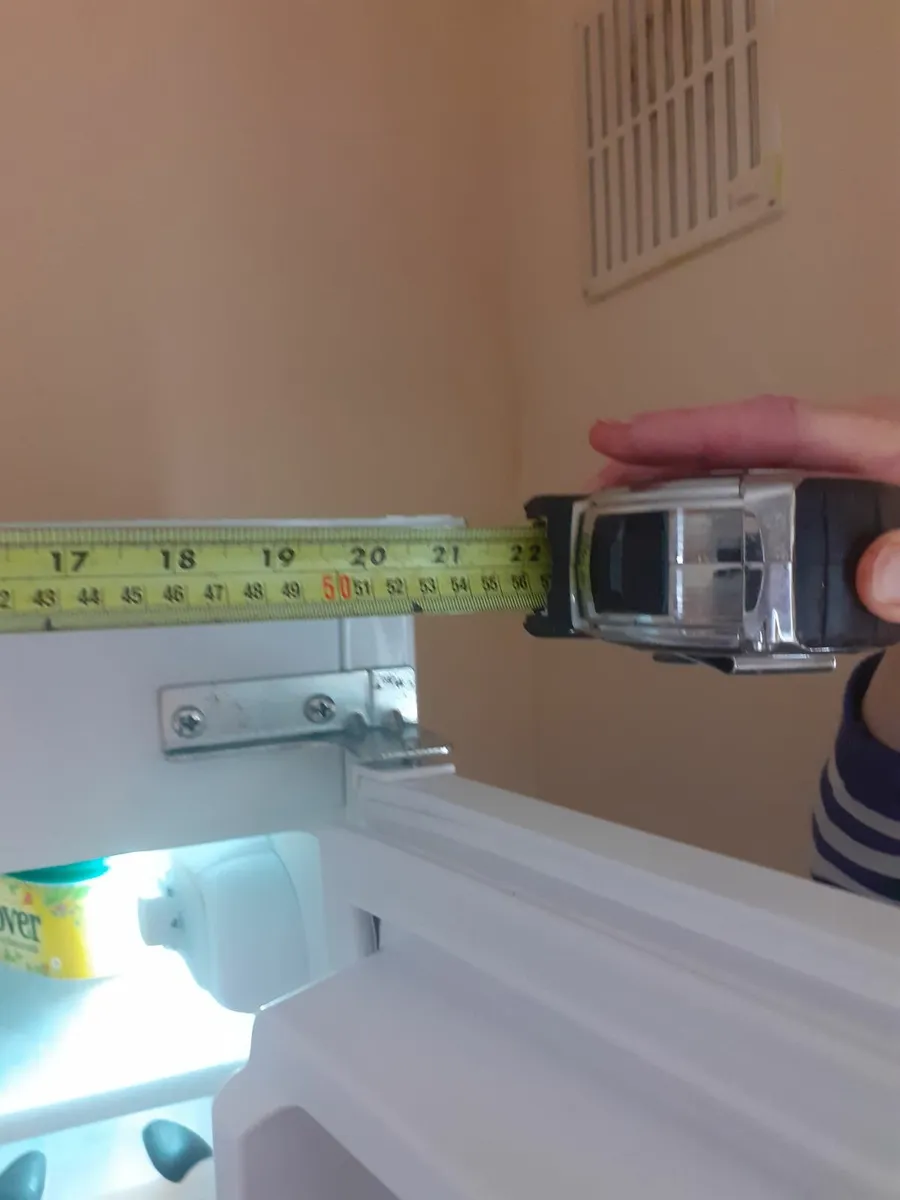Fridge freezer/built in - Image 4