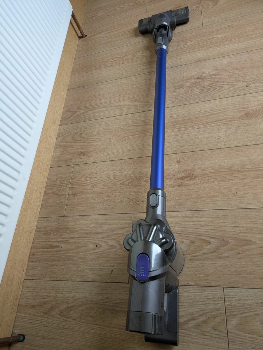 Dyson vacuum DC 44 Animal - Image 1