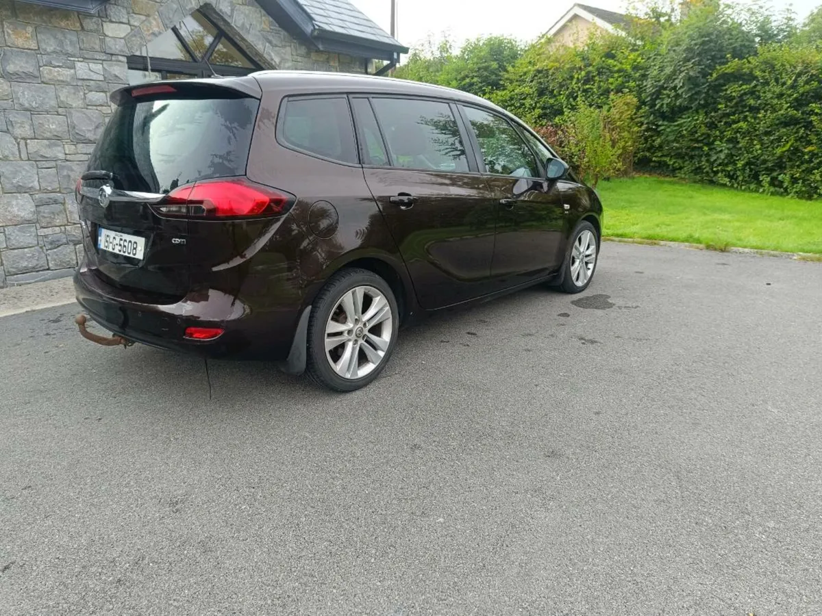 Opel Zafira Tourer 2.0 cdti - Image 3