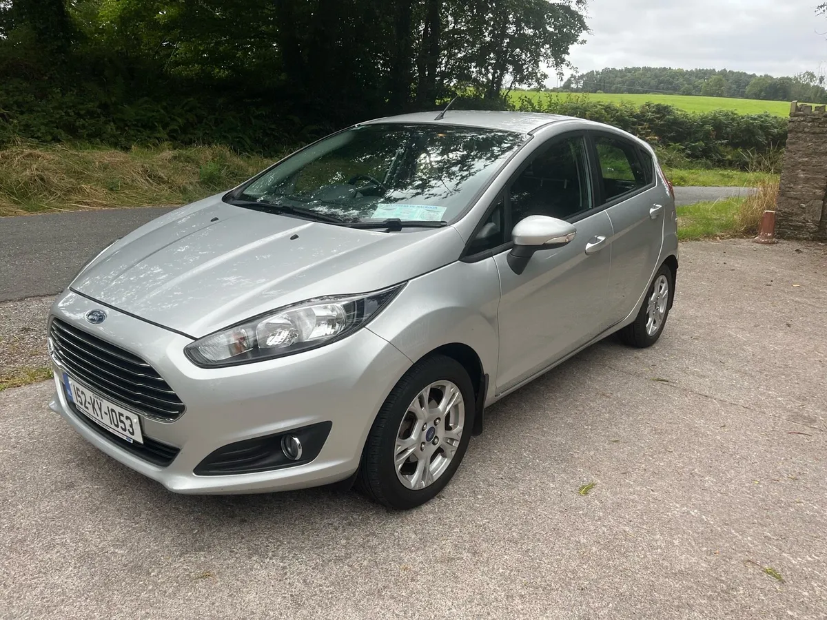 FORD FIESTA LOW KMS PETROL - Image 3